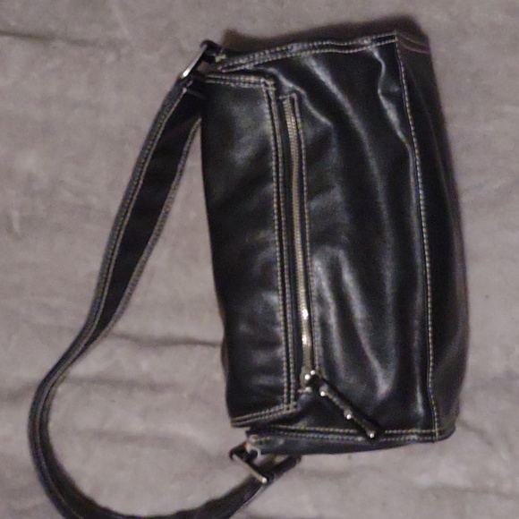 Modani | Black Shoulder Bag - Picture 4 of 6
